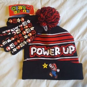 Nintendo Mario's Beanie & Mittens set